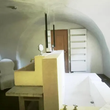 Willa Magnifique Mas Avec Piscine Et Hammam A 5 Min D'uzes Montaren-et-Saint-Médiers